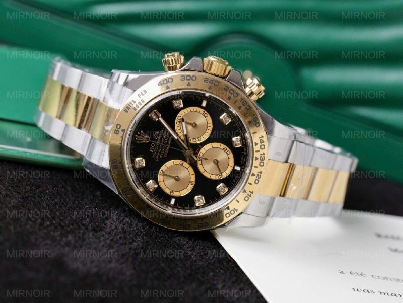 Dong-Ho-Rolex-Cosmograph-Daytona-126503-Replica-11-Mat-Den-May-Calibre-4131-40mm-4-1024x770.jpg
