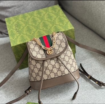 구찌 오피디아 GG 슈프림 백팩