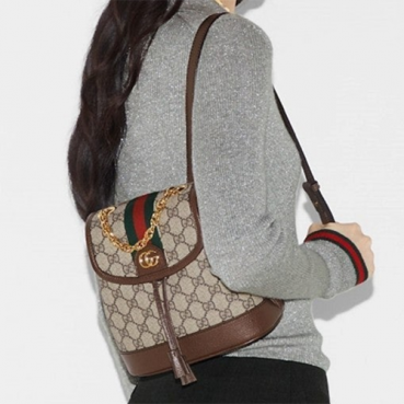 구찌 오피디아 GG 슈프림 백팩