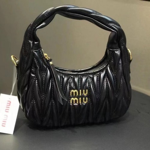 미우 미우 완더 마테라쎄 나파 가죽 호보 미니백 블랙