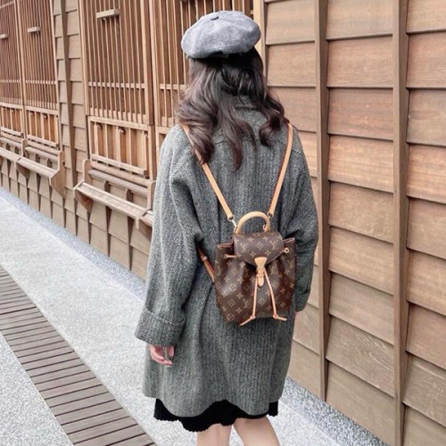 루이비통 몽수리 백팩 BB