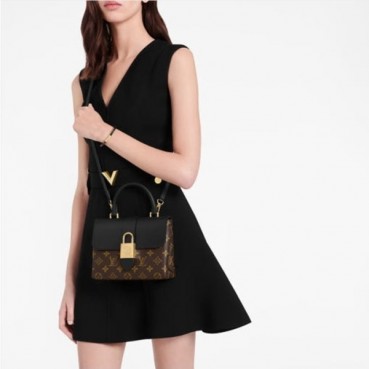 루이비통 록키 BB 모노그램 블랙