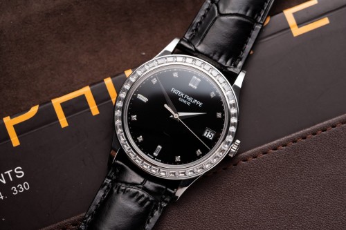 파텍필립 칼라트라바 -Patek Philippe Calatrava 5298P Black 38mm