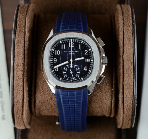 파텍필립 아쿠아넛 - Patek Philippe Aquanaut 5968G Blue Dial Rubber Strap 42.2mm