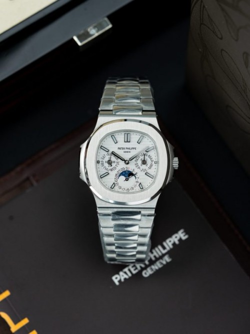 파텍필립 노틸러스 - Patek Philippe Nautilus 5740 White Dial Automatic Movement 40mm