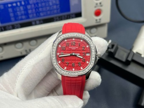 파텍필립 아쿠아넛 - Patek Philippe Aquanaut 5268G Red Dial Rubber Strap 38.8mm