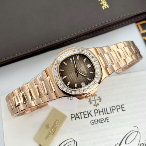 파텍필립 노틸러스 - Patek Philippe Nautilus 5723 Brown Dial 18K Gold Wrapped + Moissanite Diamonds 40mm