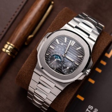 파텍필립 노틸러스 문페이즈 티파니 5712/1A -Patek Philippe Nautilus 5712/1A