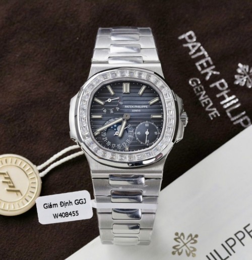 파텍필립 노틸러스 - Patek Philippe Nautilus 5724G Refined Dial Diamonds Moissanite 40mm