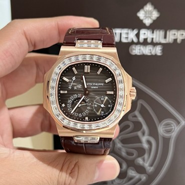 파텍필립 노틸러스 - Patek Philippe Nautilus 5724R Gold Wrapped Moissanite Diamond 40mm