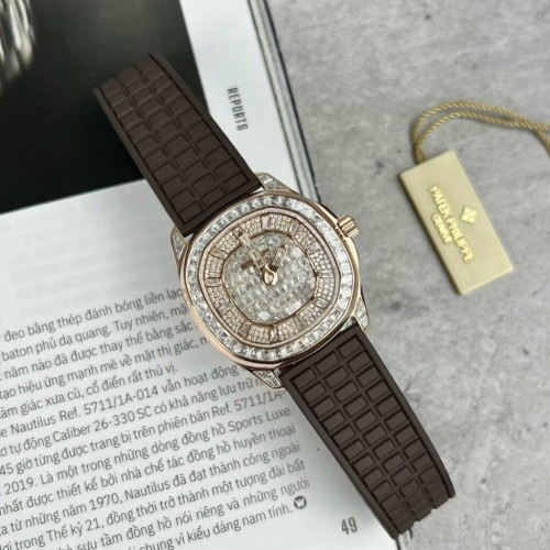 파텍필립 아쿠아넛 - Patek Philippe Aquanaut 5062 Gold Wrapped Moissanite 35.6mm