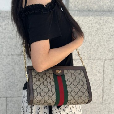 구찌  오피디아 GG 슈프림 숄더백