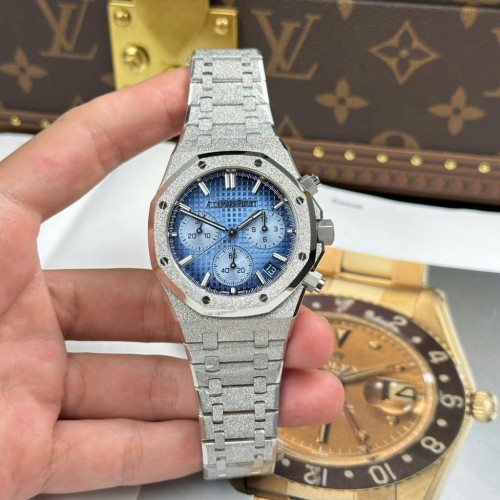오데마피게 로얄 오크 - Audemars Piguet Royal Oak Chronograph Frosted Gold 26240 Blue Dial 41mm