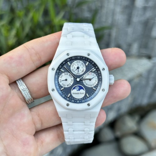 오데마피게 로얄 오크 - Audemars Piguet Royal Oak Perpetual Calendar 26579CB White Ceramic 42mm