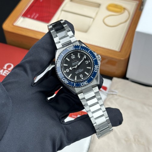 오메가 씨마스터 플래닛 오션 - Omega Seamaster Planet Ocean 600M Black Dial Bezel Blue Ceramic 42mm