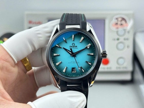 오메가 씨마스터 아쿠아테라 - Omega Seamaster Aqua Terra Turquoise Dial Rubber Strap 41mm