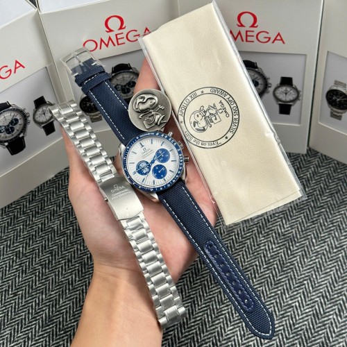 오메가 스피드 마스터 - Omega Speedmaster Silver Snoopy 50th Anniversary New 2025 42mm