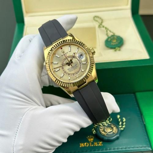로렉스 스카이 드웰러 - Rolex Sky-Dweller Yellow Champagne Dial Weight 192 Grams 42mm