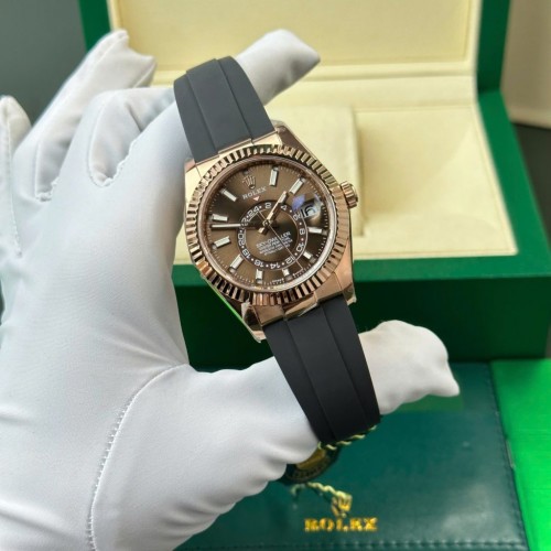 로렉스 스카이 드웰러 - Rolex Sky-Dweller Brown Dial Rose Gold Plated Weight 192 Grams 42mm
