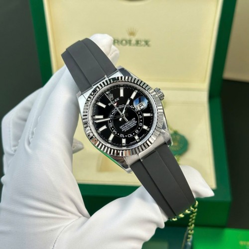 로렉스 스카이 드웰러 - Rolex Sky-Dweller Black Dial Weight 192 Grams 42mm