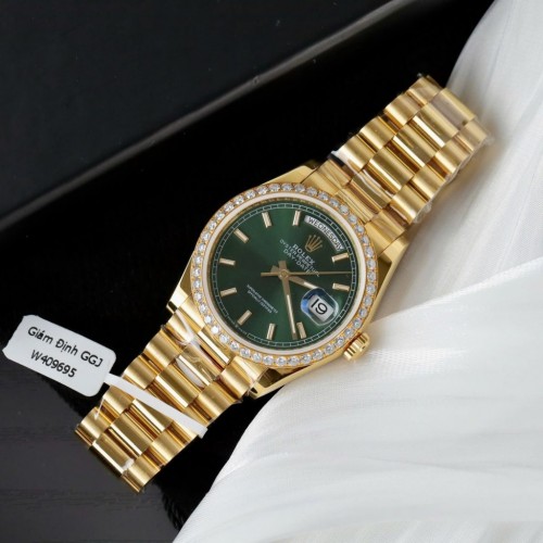 로렉스 데이데이트 - Rolex Day-Date Dial Green Gold Wrapped + Diamonds Moissanite 36mm