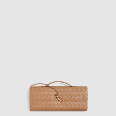 보테가 베네타 여성 안디아모 클러치 