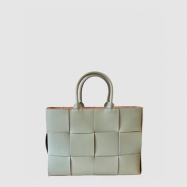 보테가 베네타 남성 아르코 토트백 