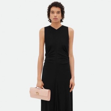 보테가 베네타 여성 핑크 클러치 