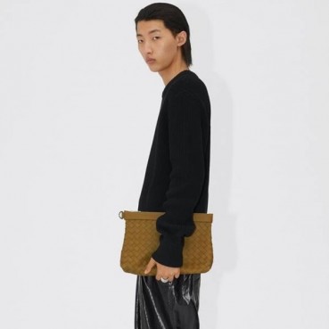 보테가베네타 남성 카멜 클러치 