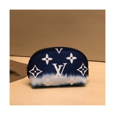 Louis Vuitton 2020 Monogram PVC Pouch Bag ,19cm 