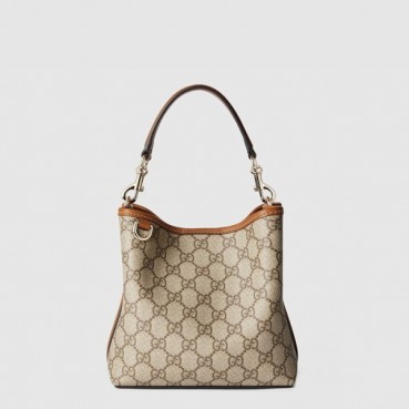 구찌 여성 GG 엠블럼 스몰 버킷백 