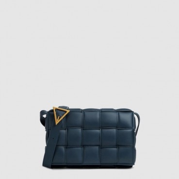 보테가 베네타 남/녀 패디드 카세트 