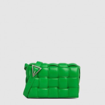 보테가 베네타 남/녀 패디드 카세트 