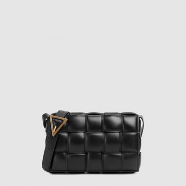 보테가 베네타 남/녀 패디드 카세트 