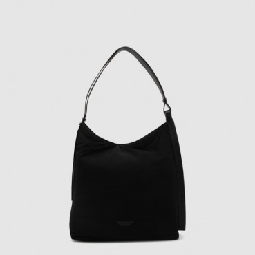 보테가 베네타 남성 라지 크로스로드 호보 백 