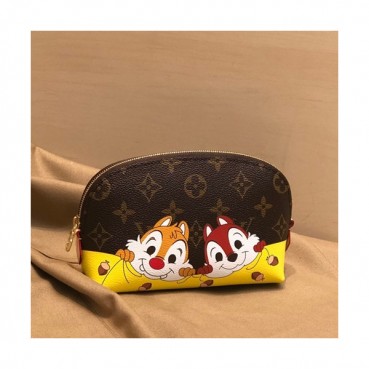 Louis Vuitton 2019 Monogram Pouch Clutch Bag ,19cm 