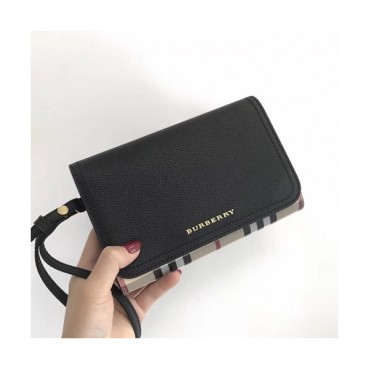 Burberry 2019 Wallet Clutch Bag, 18cm 