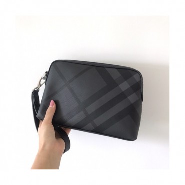 Burberry 2019 Leather Clutch Bag, 25cm 