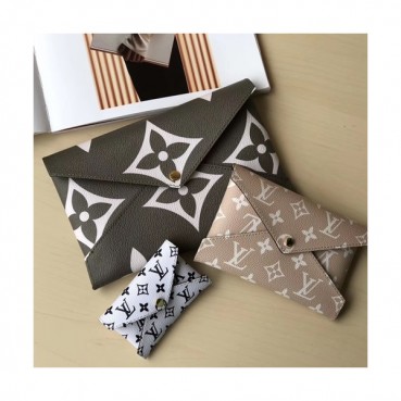 Louis Vuitton 2019 Pochette Kirigami Clutch Bag,23cm