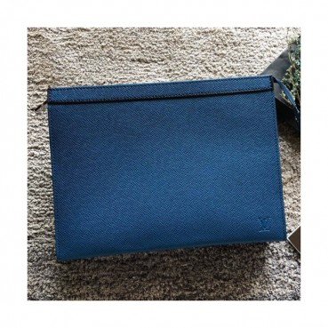 Louis Vuitton Taiga Pochette Voyage Clutch Bag,26cm 