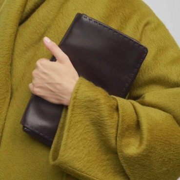 더 로우 여성 뉘앙스 레더 숄더백 - The Row Womens Nuance Leather Shoulder Bag 