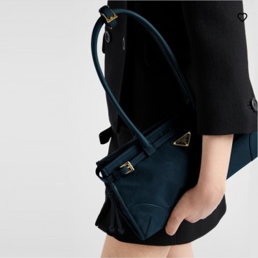 프라다 여성 럭스 소프트 백 - Prada Womens LuxSoft Bag 