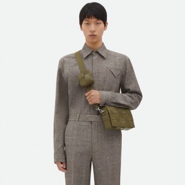 보테가 베네타 남성 카키 카세트백 - Bottega Veneta Mens Khaki Cassette Bag 