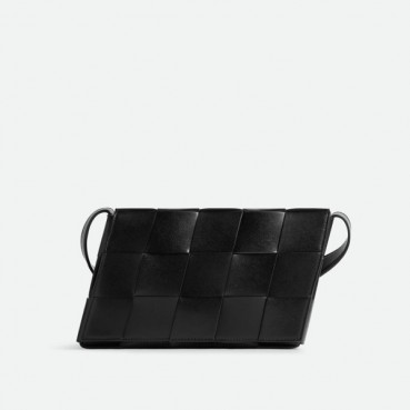 보테가베네타 남성 블랙 카세트백 - Bottega Veneta Mens Black Cassette Bag 