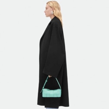 보테가베네타 여성 블루 카세트백 - Bottega Veneta Womens Blue Cassette Bag 