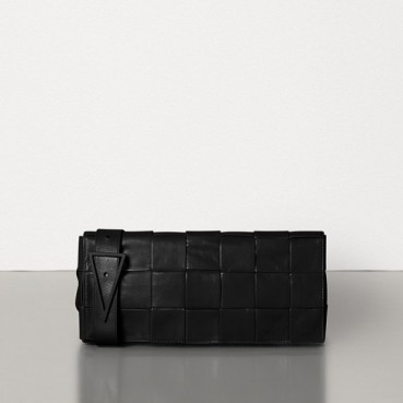 보테가 남성 블랙 카세트백 - Mens Black Cassette Bag 