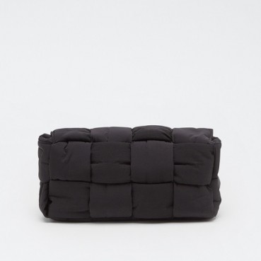 보테가 여성 블랙 카세트백 - Womens Black Cassette Bag 