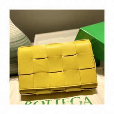 [보테가베네타]Bottega Veneta 2021 Women's Leather Shoulder Bag,23cm,BVB0656 - 보테가베네타 2021 여성용 레더 숄더백,23cm,옐로우