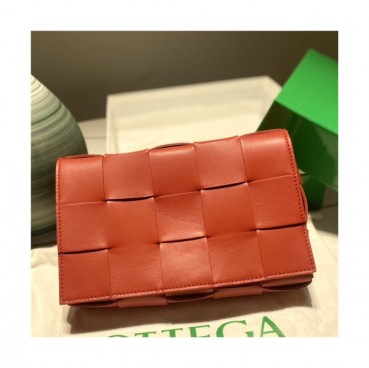 [보테가베네타]Bottega Veneta 2021 Women's Leather Shoulder Bag,23cm,BVB0654 - 보테가베네타 2021 여성용 레더 숄더백,23cm,레드