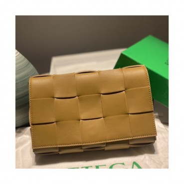 [보테가베네타]Bottega Veneta 2021 Women's Leather Shoulder Bag,23cm,BVB0650 - 보테가베네타 2021 여성용 레더 숄더백,23cm,카키